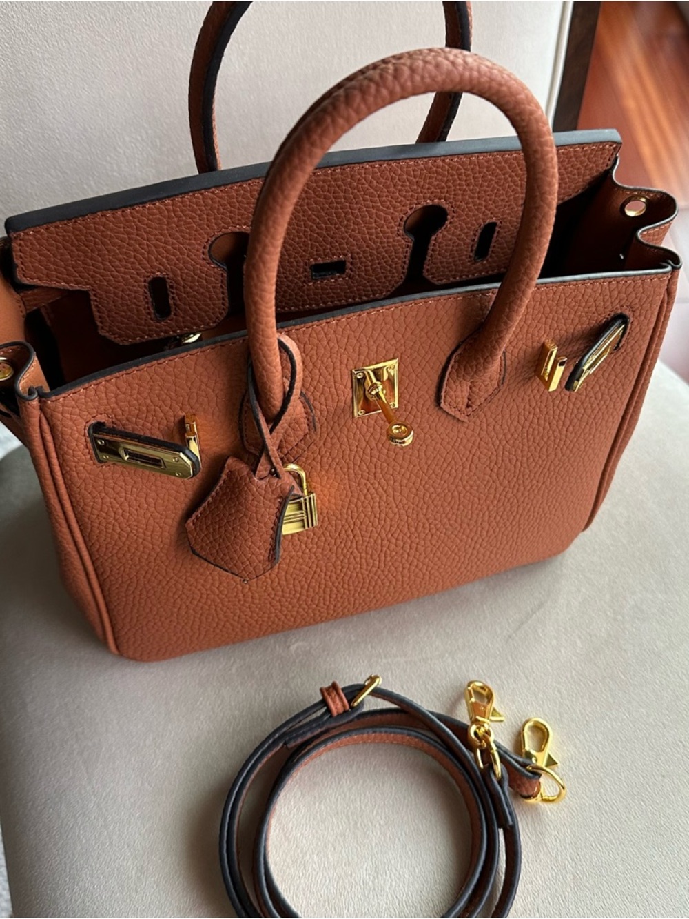 Caramel Structured Top Handle Bag | Gold Hardware | Chic Classic Style - Picture 5 of 17